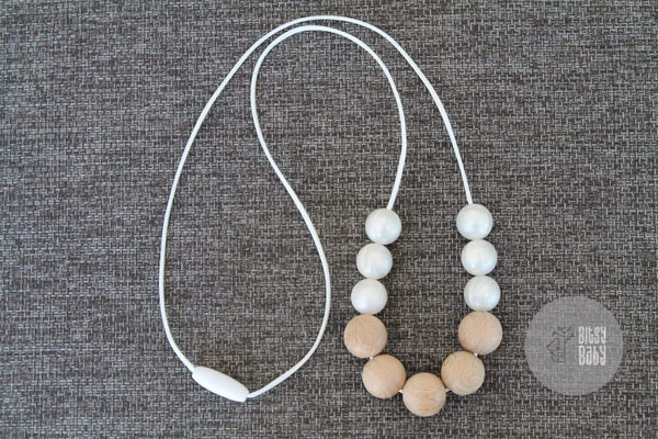 Mummy Necklace - Wood